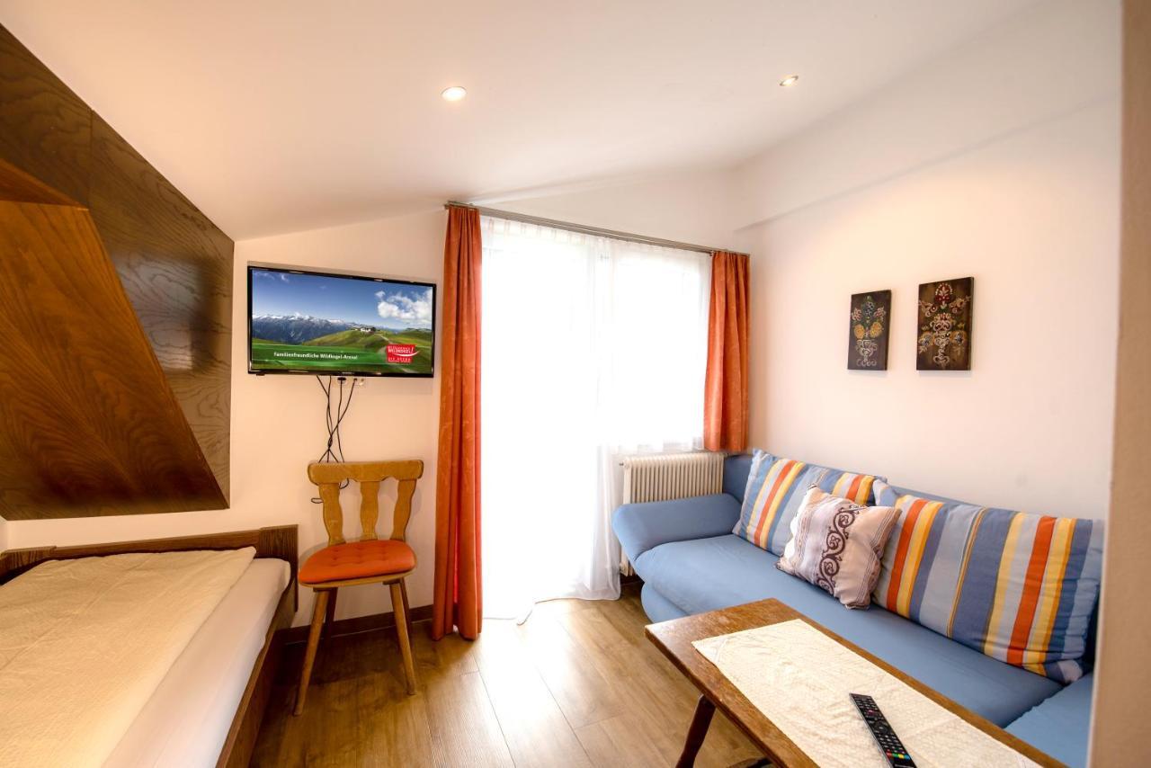 Jugend- Und Familienhotel Venedigerhof นอยเคียร์เชน อัม โกรสเวเนดิเกอร์ ภายนอก รูปภาพ