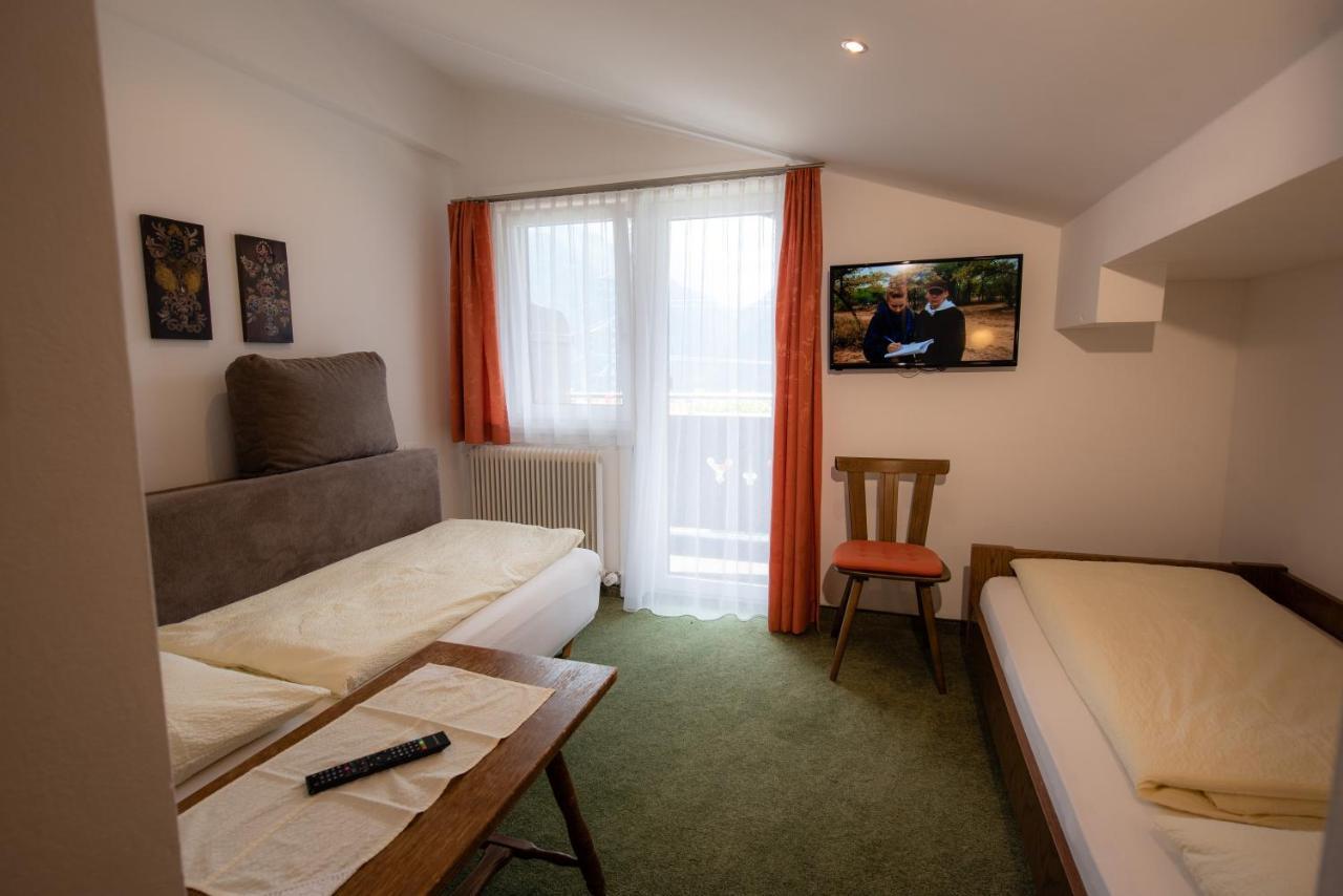 Jugend- Und Familienhotel Venedigerhof นอยเคียร์เชน อัม โกรสเวเนดิเกอร์ ภายนอก รูปภาพ